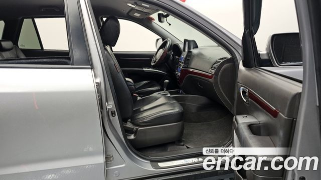 Hyundai Santafe 2011 — photo 11