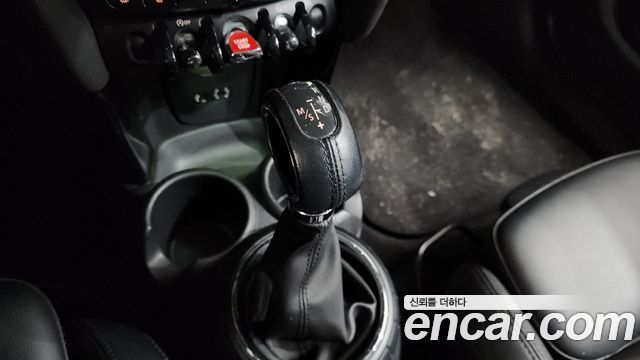 Mini Cooper 2016 — photo 9