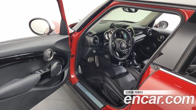 Mini Cooper 2016 — photo 10