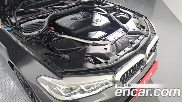 BMW 5-Series 2020 — photo 6