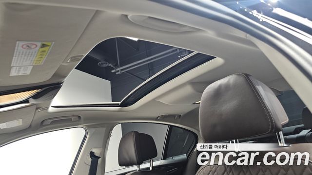 BMW 5-Series 2020 — photo 19