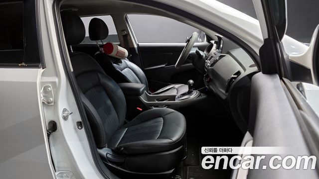Kia Sportage 2016 — photo 10