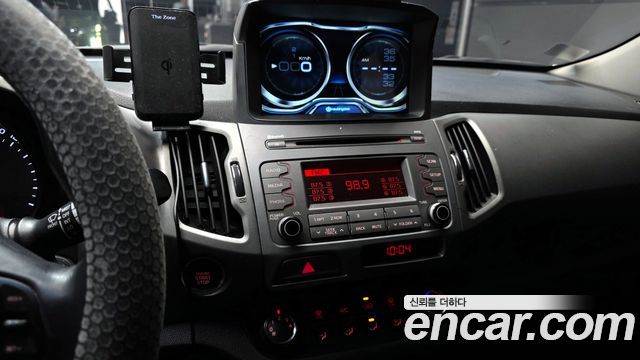 Kia Sportage 2016 — photo 14
