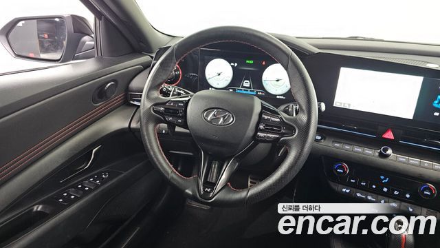 Hyundai AVANTE 2022 — photo 13