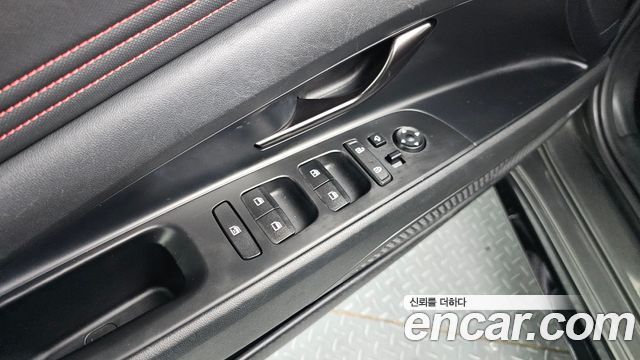 Hyundai AVANTE 2022 — photo 17