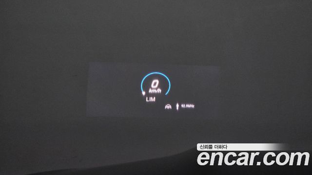 Mercedes-Benz GLS-Class 2021 — photo 19