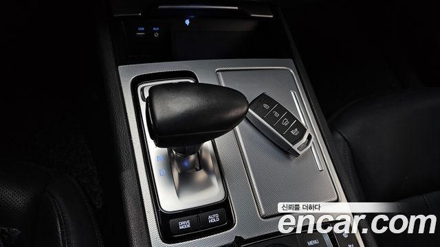 Genesis G80 2017 — photo 9
