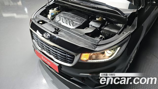 Kia Canival 2019 — photo 6