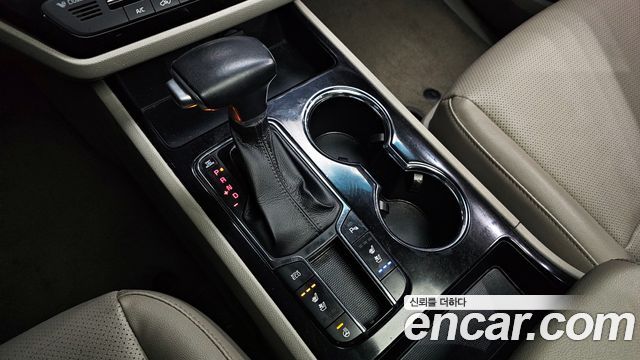 Kia Canival 2019 — photo 9