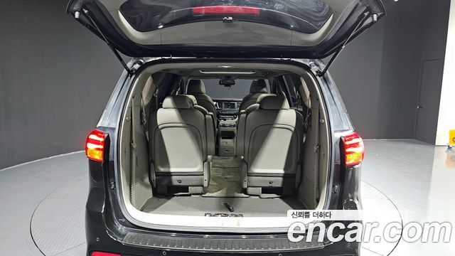 Kia Canival 2019 — photo 20