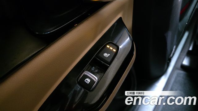Kia Canival 2023 — photo 19