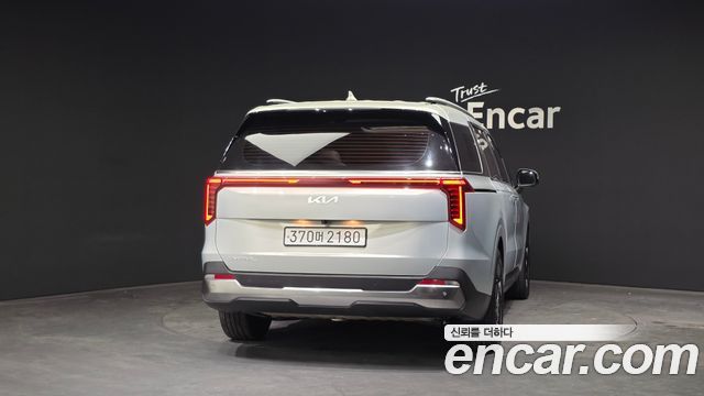 Kia Canival 2024 — photo 4