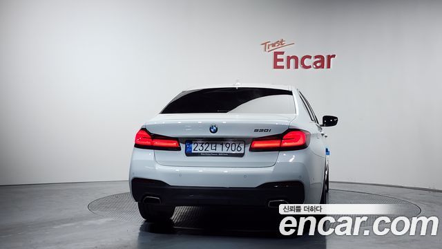 BMW 5-Series 2022 — photo 4