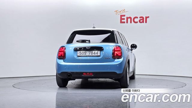 Mini Cooper 2019 — photo 4