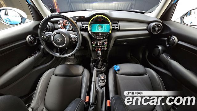 Mini Cooper 2019 — photo 7