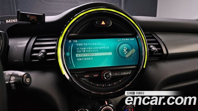 Mini Cooper 2019 — photo 16