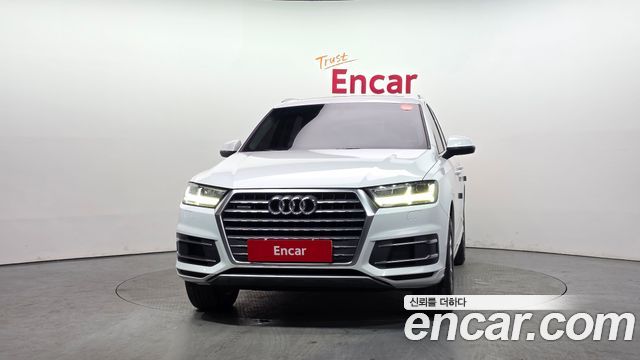 Audi Q7 2019 — photo 3
