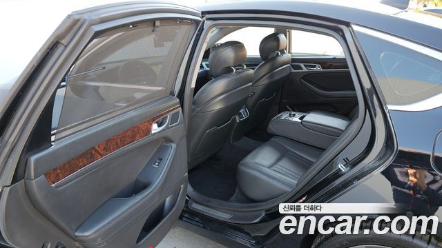 Hyundai Genesis 2016 — photo 12