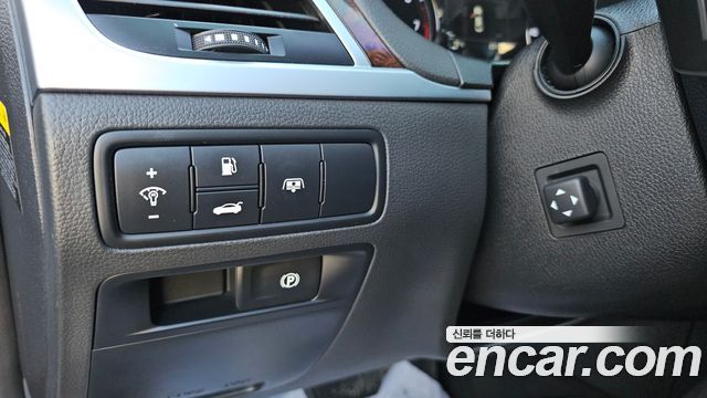 Hyundai Genesis 2016 — photo 18