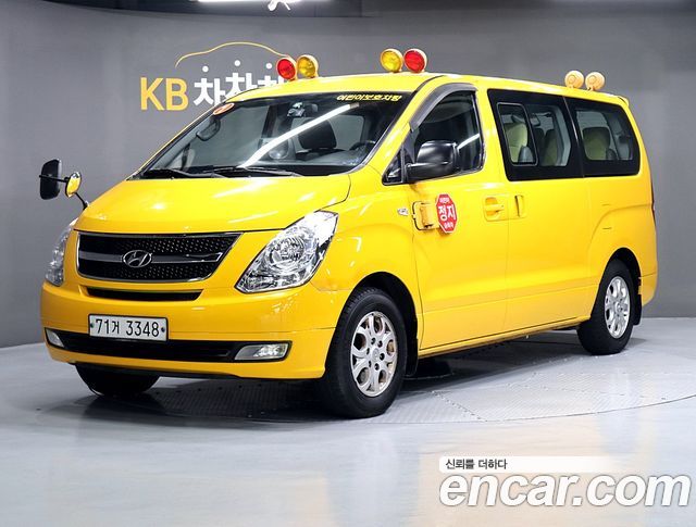 Hyundai Starex 2015 — photo 1