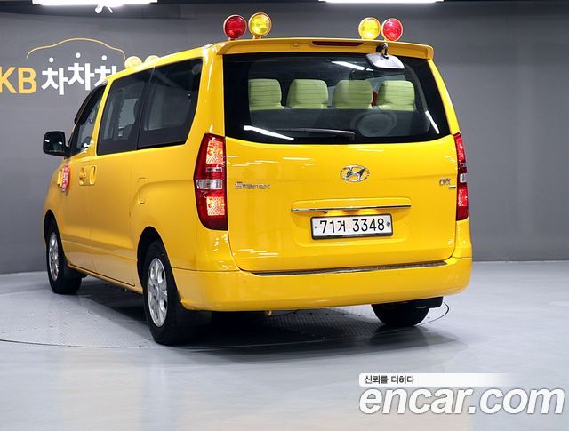 Hyundai Starex 2015 — photo 4