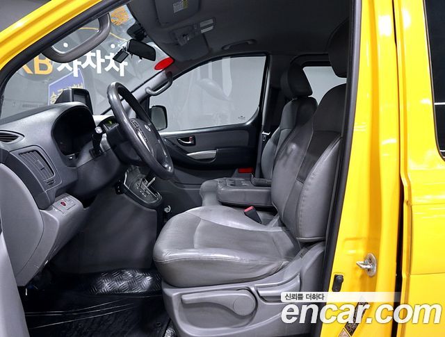 Hyundai Starex 2015 — photo 8