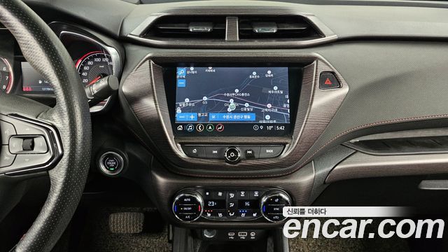 Chevrolet Korea Trailblazer 2022 — photo 14