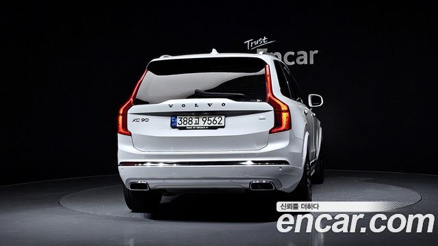 Volvo XC90 2021 — photo 4
