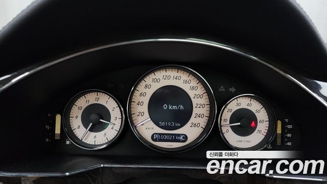 Mercedes-Benz CLS-Class 2006 — photo 8