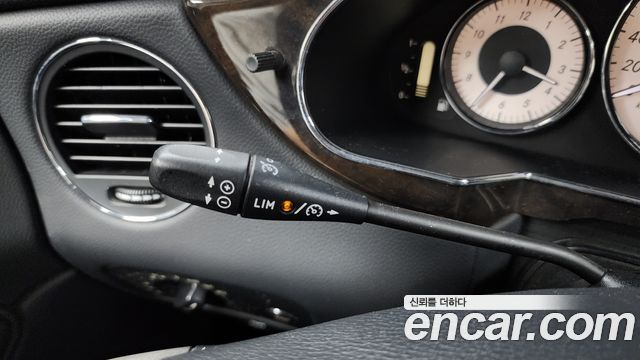Mercedes-Benz CLS-Class 2006 — photo 19