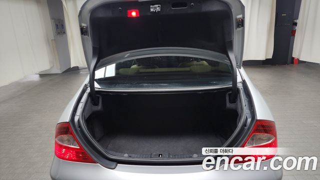 Mercedes-Benz CLS-Class 2006 — photo 20