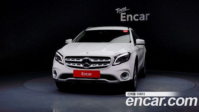 Mercedes-Benz GLA-Class 2019 — photo 3