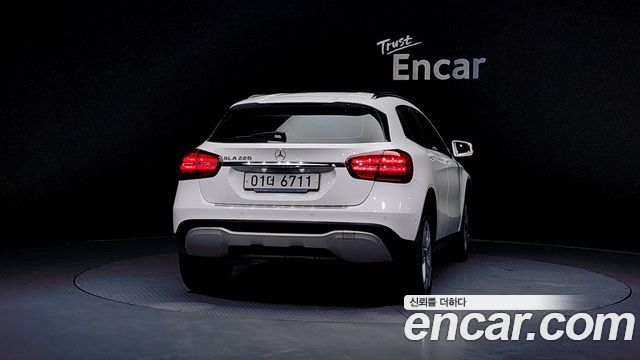 Mercedes-Benz GLA-Class 2019 — photo 4