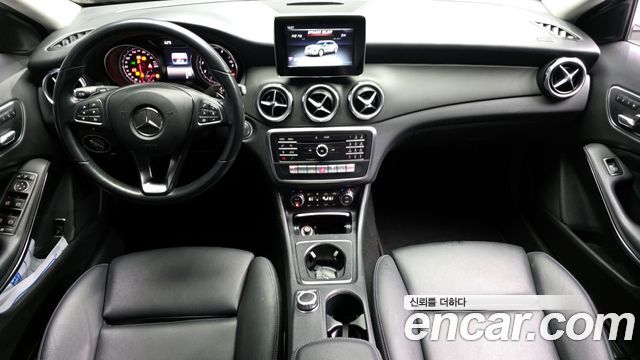 Mercedes-Benz GLA-Class 2019 — photo 7