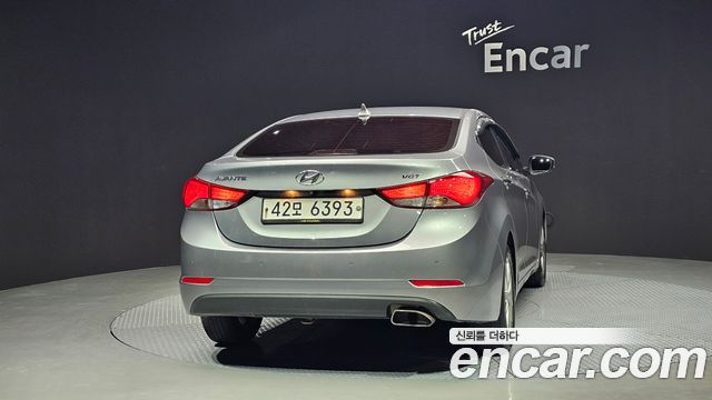 Hyundai AVANTE 2015 — photo 4