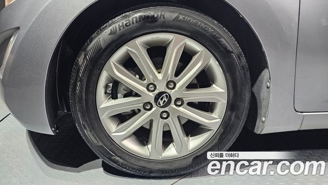 Hyundai AVANTE 2015 — photo 5