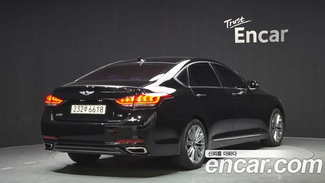 Genesis G80 2017 — photo 2