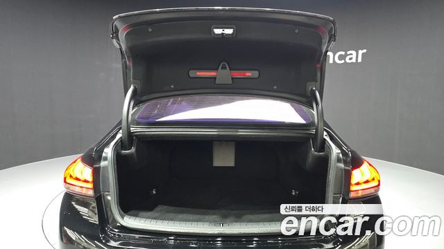 Genesis G80 2017 — photo 20