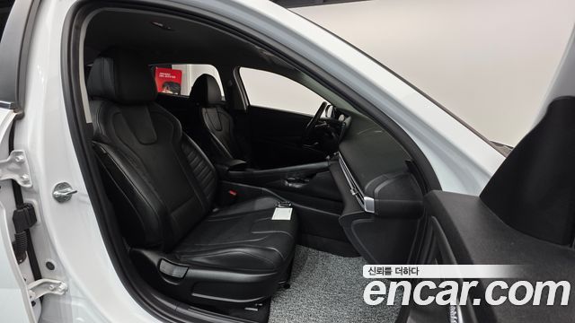 Hyundai AVANTE 2022 — photo 10