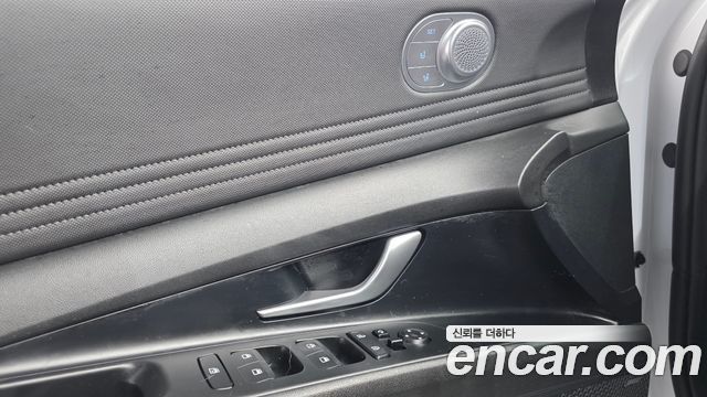 Hyundai AVANTE 2022 — photo 12