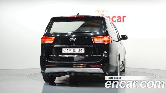 Kia Canival 2016 — photo 4