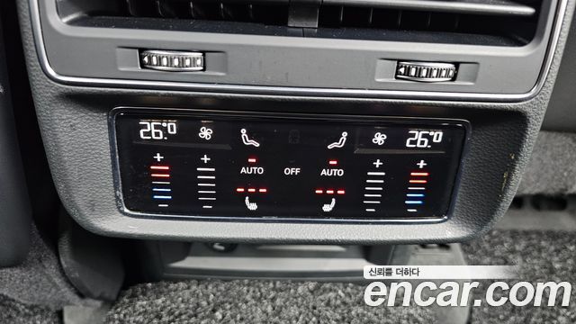 Audi Q7 2022 — photo 18