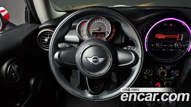 Mini Cooper 2015 — photo 13