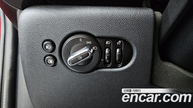 Mini Cooper 2015 — photo 17