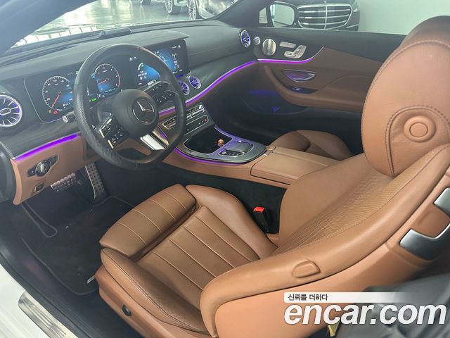 Mercedes-Benz E-Class 2023 — photo 9