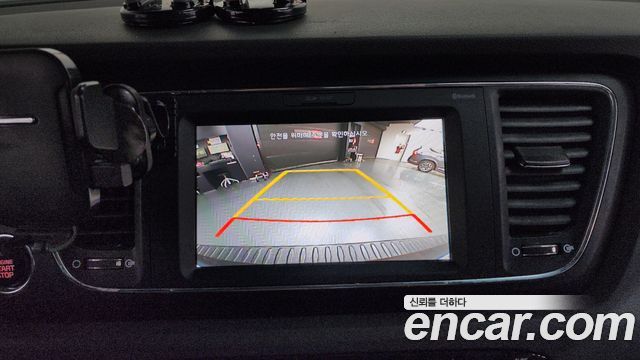Kia Canival 2017 — photo 15
