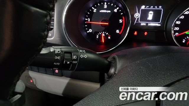 Kia Canival 2017 — photo 18