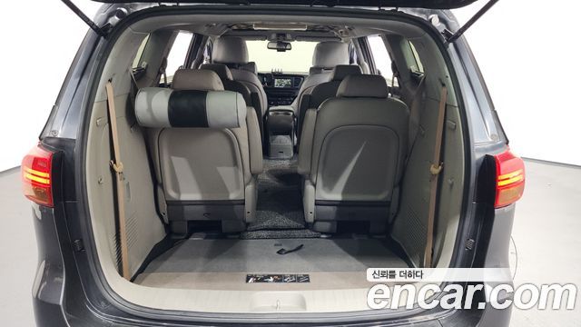 Kia Canival 2017 — photo 20