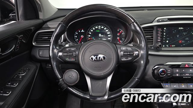 Kia Sorento 2016 — photo 13
