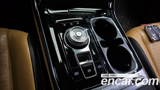 Kia Canival 2021 — photo 9